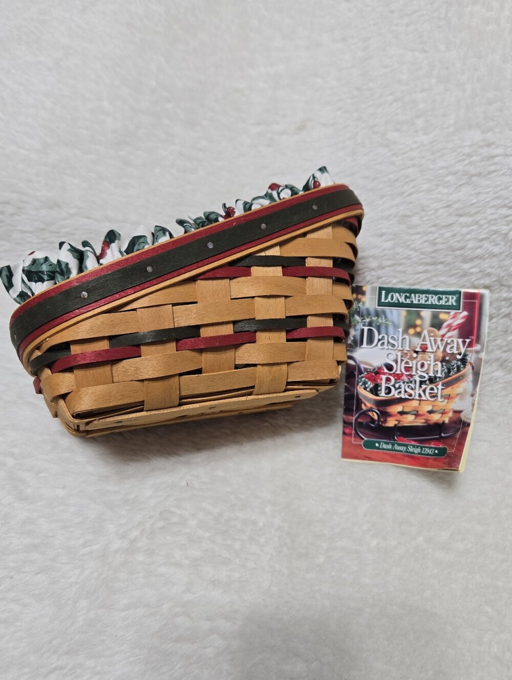Longaberger 1998 Holiday Dash Away Sleigh Basket *Wire Sleigh Not Included*